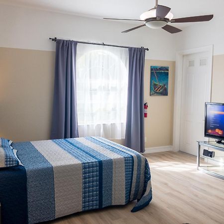 פורט מאיירס White Orchid Apartments מראה חיצוני תמונה